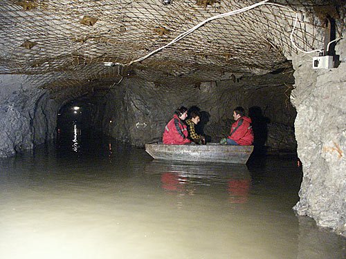 מוזאון תת קרקעי - בונקר של היטלר ב Gluszyca